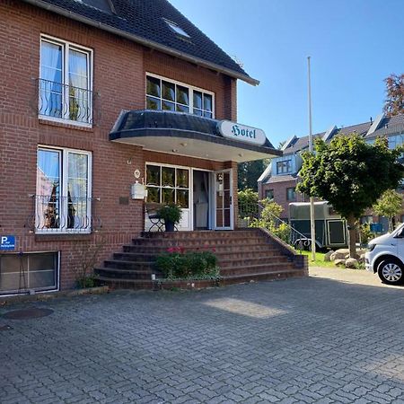 Waldhotel Twiehaus Garni Любек Екстер'єр фото