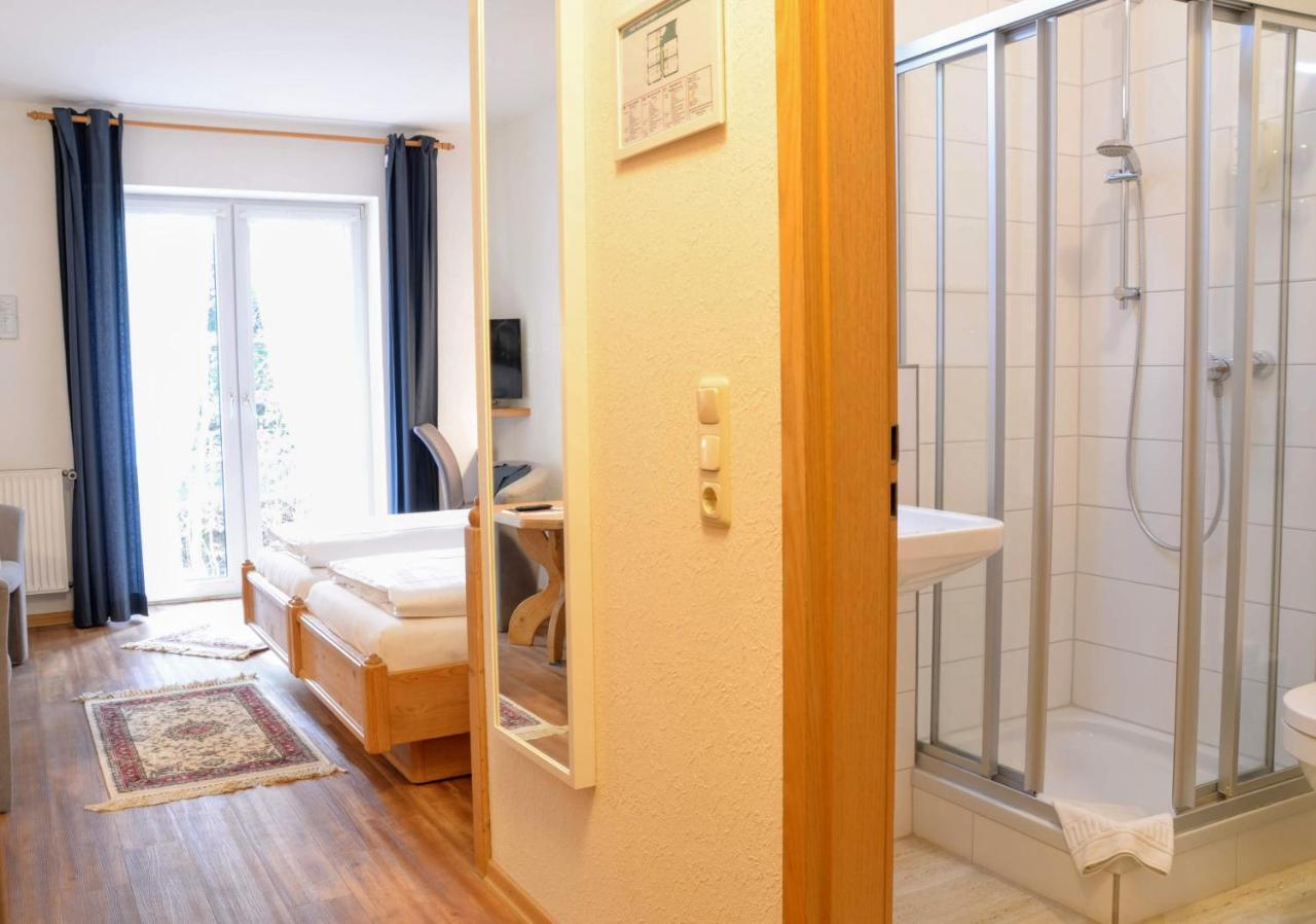 Waldhotel Twiehaus Garni Любек Екстер'єр фото